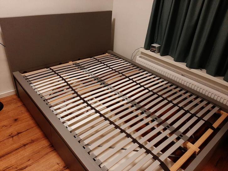 IKEA Malm Bedframe - Wegens verhuizing weg!, Huis en Inrichting, Slaapkamer | Bedden, Zo goed als nieuw, Tweepersoons, Overige maten