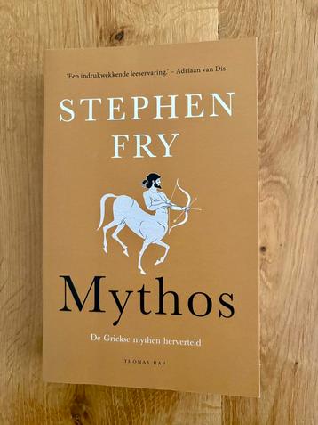 Stephen Fry - Mythos beschikbaar voor biedingen