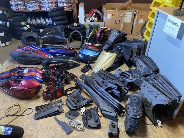 Partij Hyosung Rush & Rush Challenger kappen, Motoren, Tuning en Styling, Ophalen of Verzenden