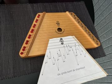 Perepelochka Citer - Vintage Muziekinstrument beschikbaar voor biedingen