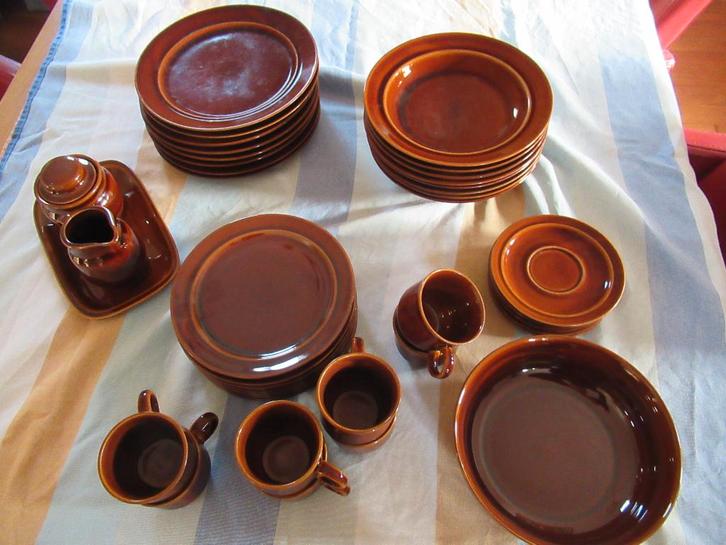 servies 8 persoons, Huis en Inrichting, Keuken | Servies, Gebruikt, Overige stijlen, Keramiek, Ophalen of Verzenden