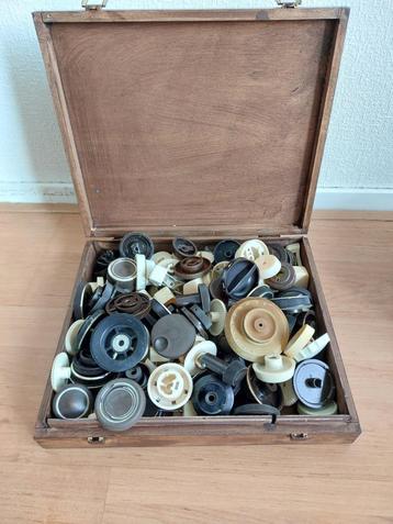 Vintage radio knoppen verzameling #2 beschikbaar voor biedingen