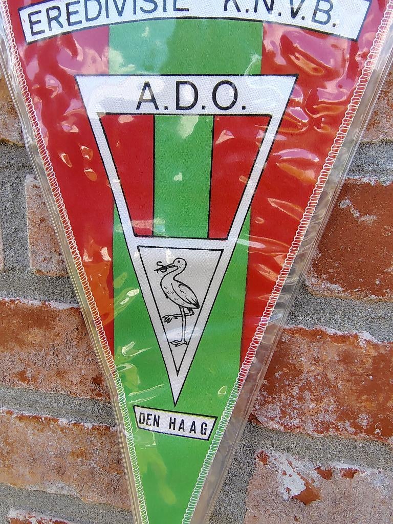 vaantje ADO Den Haag 1970s, Verzamelen, Sportartikelen en Voetbal, Ophalen of Verzenden, Overige binnenlandse clubs, Vaantje of Sjaal