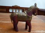 Antiek houten paard met koper beslag (1), Antiek en Kunst, Antiek | Woonaccessoires, Ophalen of Verzenden