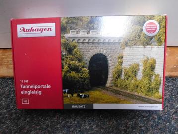 tunnelportalen enkelspoor H0 nieuw in OVP beschikbaar voor biedingen