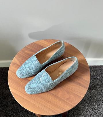 ZGAN: Di Lauro licht blauwe leren moccasin/instapper; mt. 40 beschikbaar voor biedingen