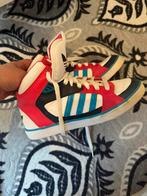 Adidas dames schoenen maat 39-1/3, Adidas, Sportschoenen, Ophalen of Verzenden, Zo goed als nieuw