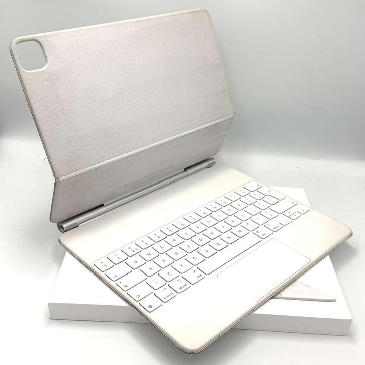 Apple Magic Keyboard 12,9″ voor iPad Pro/air 12,9 QWER, Computers en Software, Toetsenborden, Zo goed als nieuw