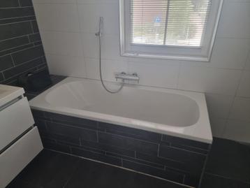 Lekker ligbad (180x80 cm) beschikbaar voor biedingen