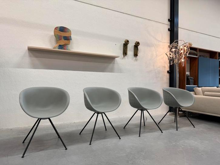 4 Nieuw Tonon Structure eetkamerstoel Design stoel grijs, Huis en Inrichting, Stoelen, Nieuw, Vijf, Zes of meer stoelen, Grijs