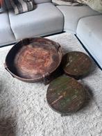 Antiek Indiase chakki tafel met krukjes, Huis en Inrichting, Ophalen, Zo goed als nieuw