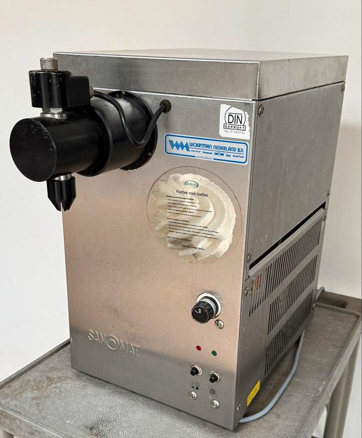 Sanomat Slagroomapparaat 5L - Gekoelde Kop, Zakelijke goederen, Horeca | Keukenapparatuur, Bakkerij en Slagerij, Gebruikt, Ophalen of Verzenden