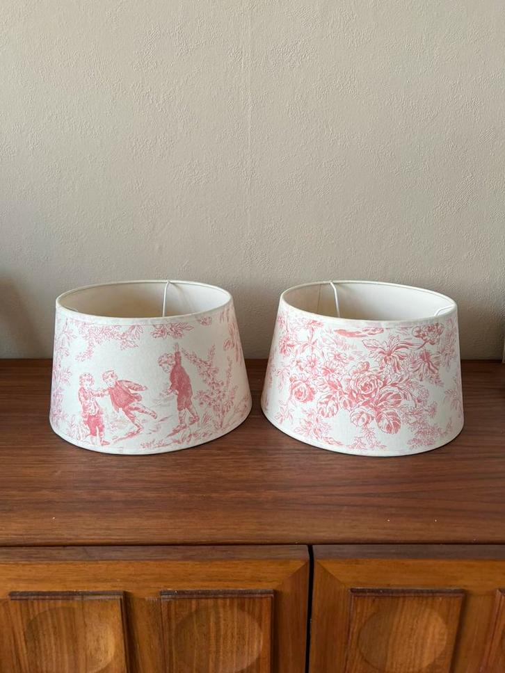 Set van 2 Toile de Jouy franse brocante lampenkappen vintage, Huis en Inrichting, Lampen | Lampenkappen, Zo goed als nieuw, Minder dan 25 cm