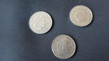 3 nederlandse guldens beschikbaar voor biedingen