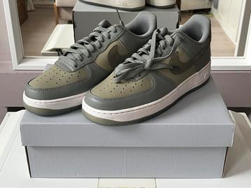 Sneakers Nike Air Force 1 ’07 Olive Grey (maat 42,5 / US 9) beschikbaar voor biedingen