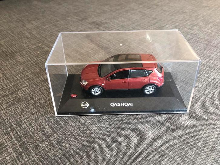 Norev 1:43 nissan qashqai promo uitgave lees tekst, Hobby en Vrije tijd, Modelauto's | 1:43, Zo goed als nieuw, Auto, Norev, Ophalen