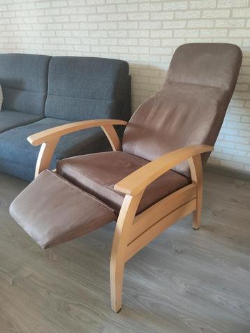 Relax fauteuil (voetensteun+verstelbare rug) *Nieuw €2.250* beschikbaar voor biedingen