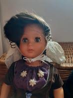 Klederdracht poppen, Verzamelen, Poppen, Ophalen of Verzenden