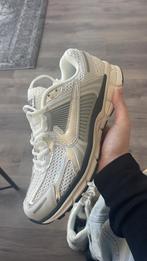 Look a like sneakers wit met zilver, Ophalen of Verzenden, Zo goed als nieuw, Schoenen