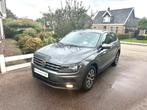 Volkswagen Tiguan 1.4 TSI 150PK DSG AUTOMAAT COMFORTLINE NAV, Auto's, Origineel Nederlands, Te koop, Alcantara, Zilver of Grijs