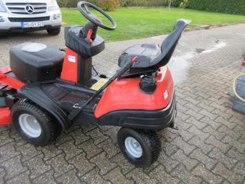 Zitmaaier beschikbaar voor biedingen