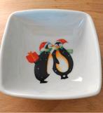 MULTIPLE CHOICE SCHAALTJE GROEN/WIT MET PINGUINS-KERST BAKJE, Huis en Inrichting, Verzenden, Nieuw, Schaal of Schalen, Overige stijlen