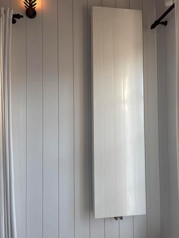 3x Wandradiator 50x200cm, 13cm diep beschikbaar voor biedingen