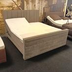 200x200 Boxspring met voetbord - Teddy Stof - SHOWROOMMODEL!, Huis en Inrichting, Slaapkamer | Boxsprings, Ophalen of Verzenden
