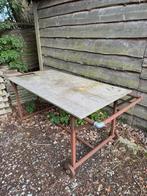 industriele buiten tafel. Met leisteen bovenblad, Antiek en Kunst, Ophalen of Verzenden