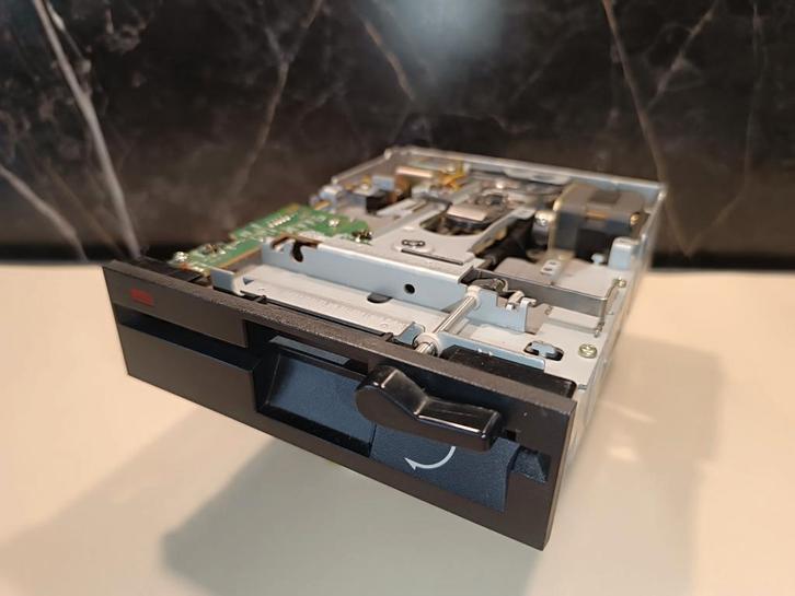 Teac 5,25" 1.2MB floppydrive, Computers en Software, Vintage Computers, Ophalen of Verzenden