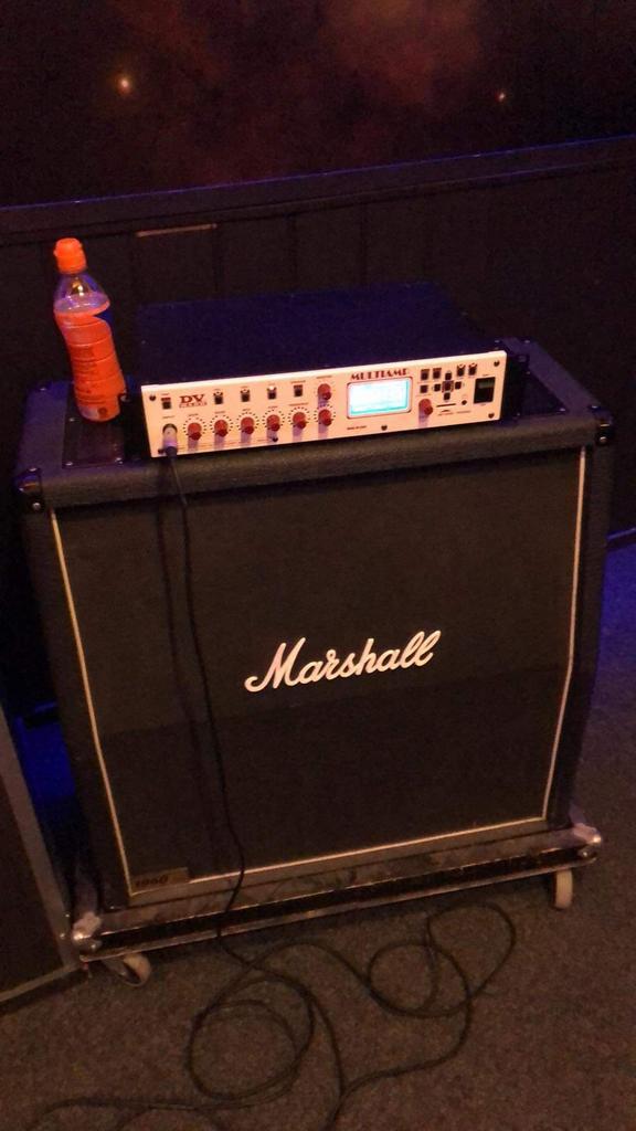 DV Mark MULTIAMP modeling-gitaarversterkertop, Muziek en Instrumenten, Versterkers | Keyboard, Monitor en PA, Zo goed als nieuw