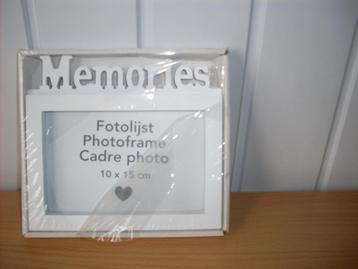 nog in de verpakking nieuw fotolijstje beschikbaar voor biedingen