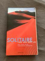Solitaire Namibie Namibische woestijn Ton vd Lee waargebeurd, Ophalen of Verzenden, Zo goed als nieuw, Ton van der Lee