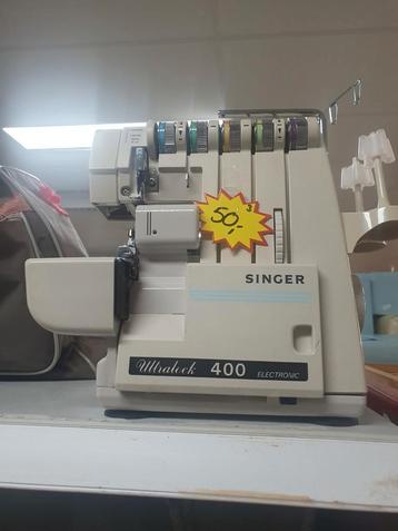 Singer Ultralock 400 Lockmachine met Tas beschikbaar voor biedingen