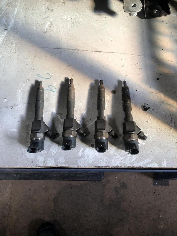 Verstuivers voor een Renault 1.9 DCI bouwjaar 2007, Auto-onderdelen, Brandstofsystemen, Renault, Gebruikt, Ophalen of Verzenden