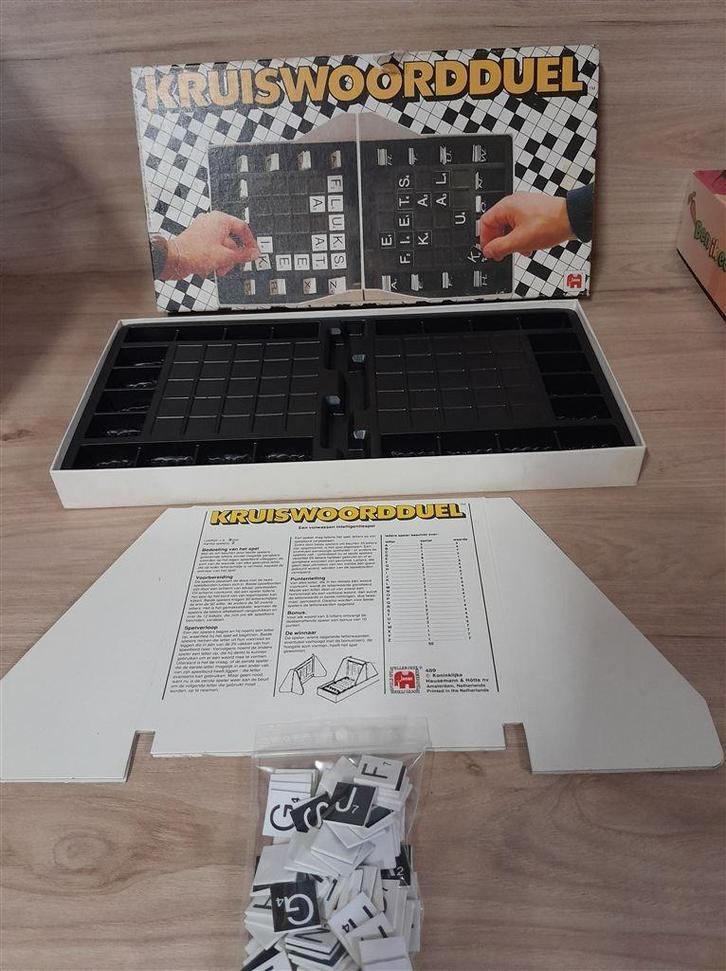 Kruiswoorduel - s3425, Hobby en Vrije tijd, Gezelschapsspellen | Bordspellen, Zo goed als nieuw, Ophalen of Verzenden