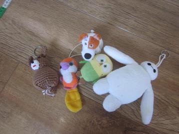 Diverse kleine knuffeltjes - sleutelhangers McDonalds enz.en beschikbaar voor biedingen