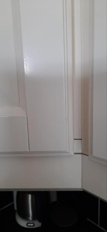 Gevraagd 2 Bodbyn deurtjes van Ikea. 60x70 cm. 1 li en 1 re. - afbeelding 3