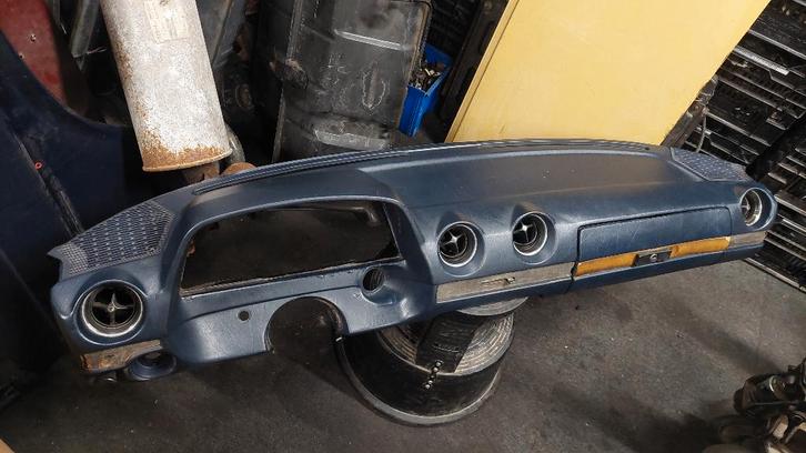 Te koop blauw dashboard mercedes w123, Auto-onderdelen, Dashboard en Schakelaars, Mercedes-Benz, Gebruikt, Ophalen of Verzenden