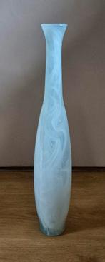 Blauw groen gemarmerde glazen vaas., 50 tot 75 cm, Blauw, Nieuw, Ophalen of Verzenden