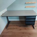 Stevig bureau met 3 schuifladen, Huis en Inrichting, Bureaus, Ophalen of Verzenden
