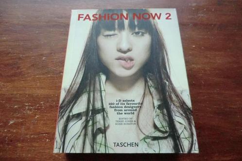 boek - Fashion Now 2 - taschen - Terry Jones & Susie Rushton, Boeken, Mode, Gelezen, Mode algemeen, Ophalen of Verzenden