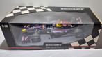 F1 Red Bull Racing Showcar 2010 Sebastian Vettel 1/18, Ophalen of Verzenden, Zo goed als nieuw, Auto, MiniChamps