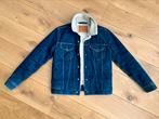 Te koop: gevoerd Levi’s spijkerjack, Kleding | Heren, Jassen | Zomer, Maat 46 (S) of kleiner, Blauw, Ophalen of Verzenden, Zo goed als nieuw