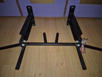 Barbarian Chin-Up Bar / optrekstang fitness max. 300 kg beschikbaar voor biedingen