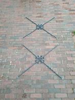 Twee smeedijzeren ornamenten deur., Ophalen, Gebruikt