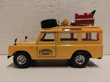 Bburago oudje 1:24 Land Rover 109 Camel Trophy nobox beschikbaar voor biedingen