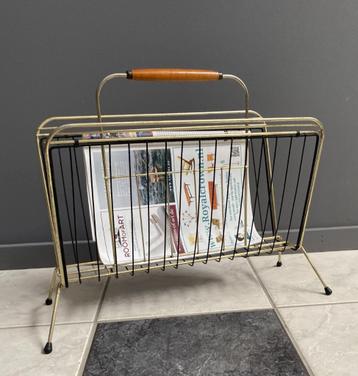 60 jaren krantenbak draad magazine record rek zwart met goud beschikbaar voor biedingen