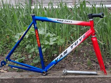 Van tuyl frame  beschikbaar voor biedingen