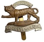 A britsh Royal leicestershire regiment beret cap badge, Verzamelen, Militaria | Tweede Wereldoorlog, Embleem of Badge, Ophalen of Verzenden